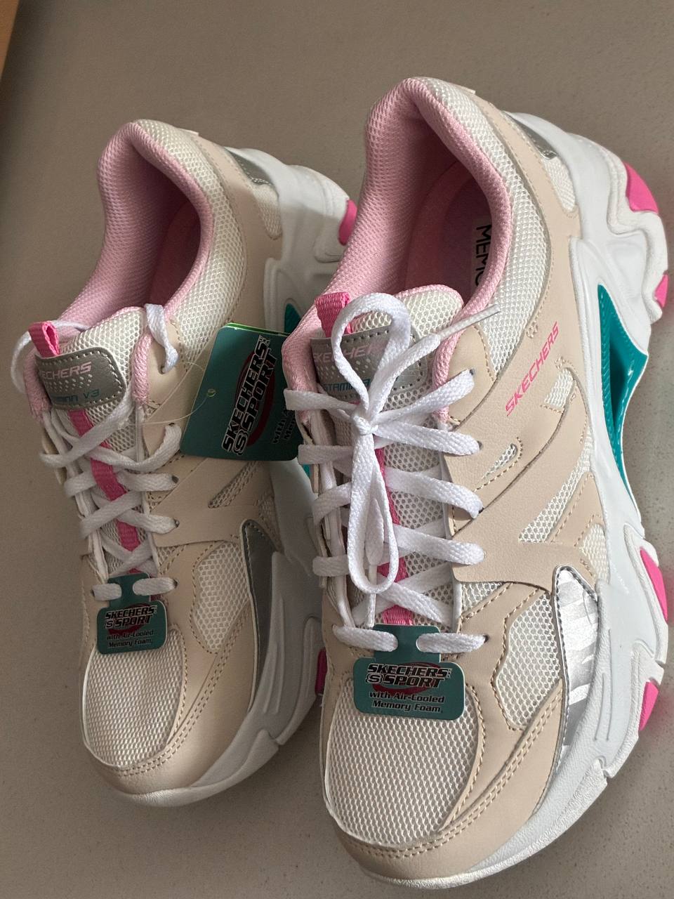 Zapatillas Skechers Talla 37 Beige y Rosa