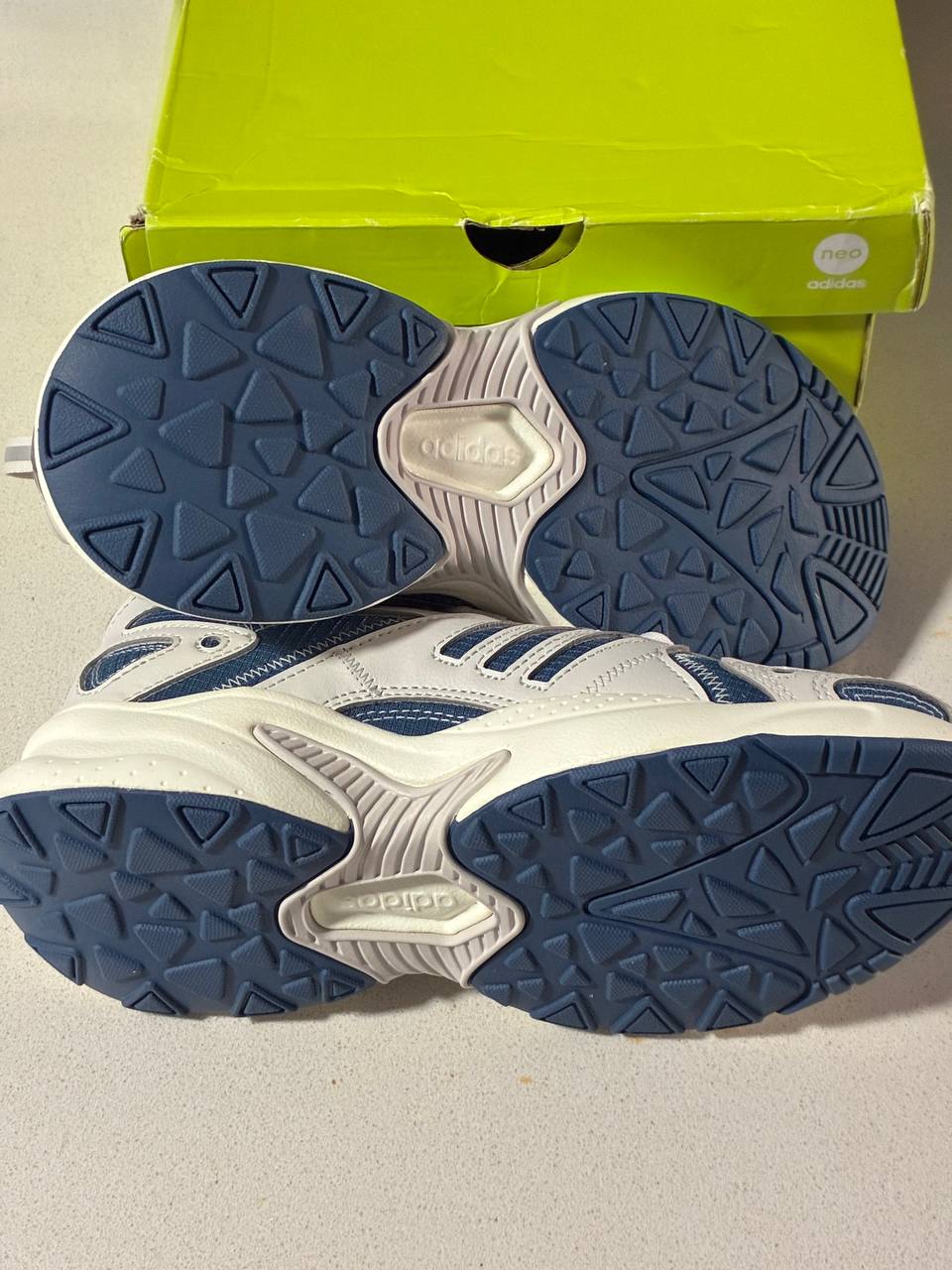 Adidas JZ Runner Unisex Talla Eur 35.5 y 36