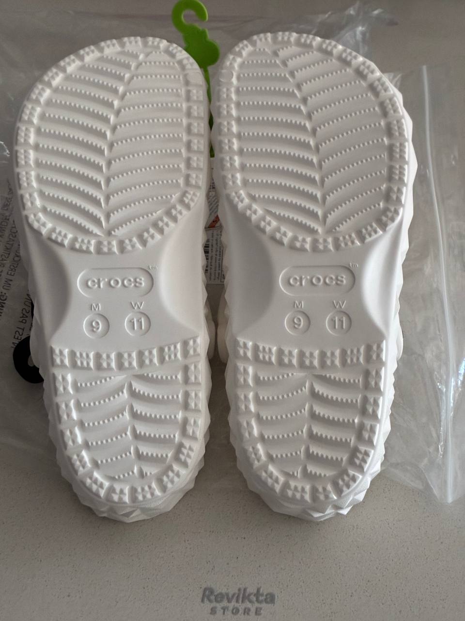 Crocs Classic Geometric Clog Blanco Talla 42-43